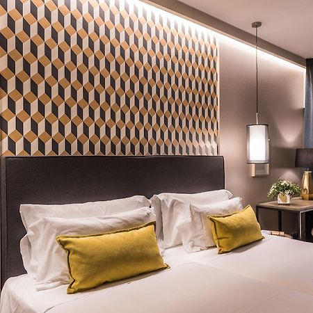Up Rooms Vic Hotel Екстериор снимка