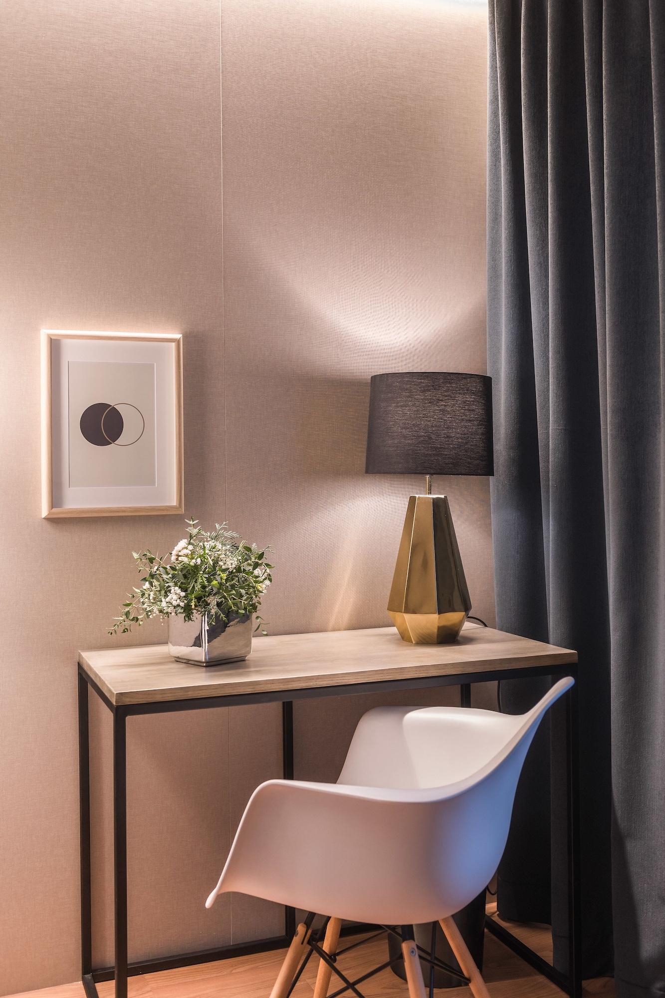 Up Rooms Vic Hotel Екстериор снимка