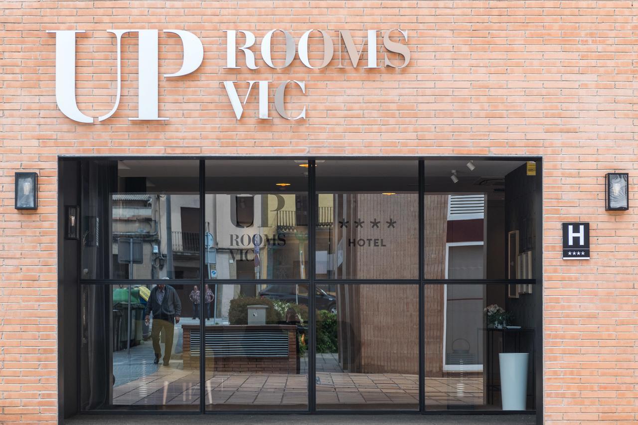 Up Rooms Vic Hotel Екстериор снимка