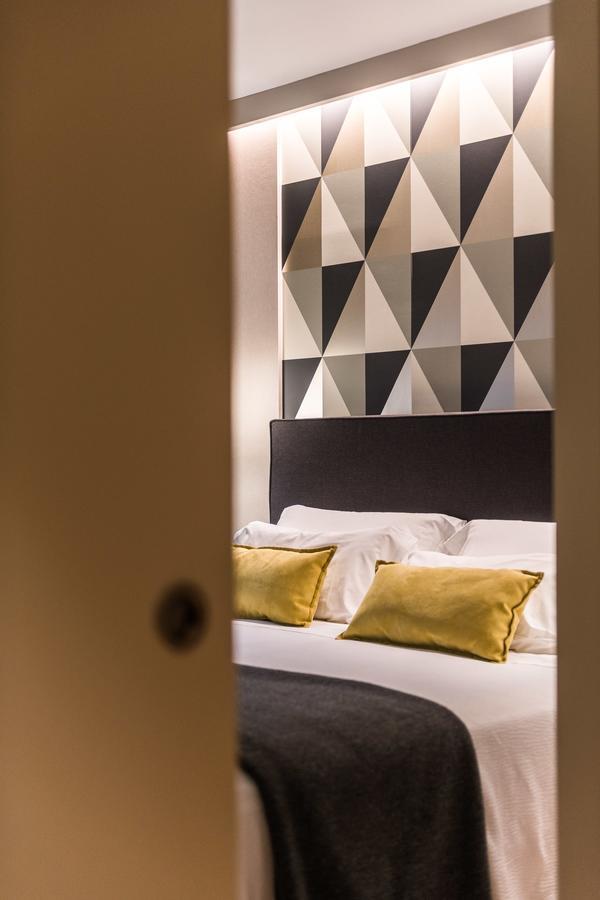 Up Rooms Vic Hotel Екстериор снимка