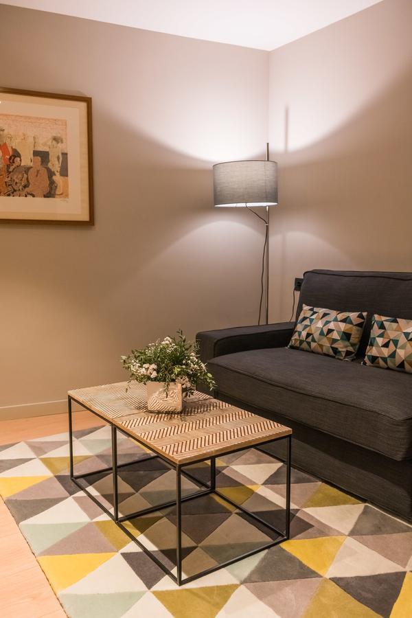 Up Rooms Vic Hotel Екстериор снимка