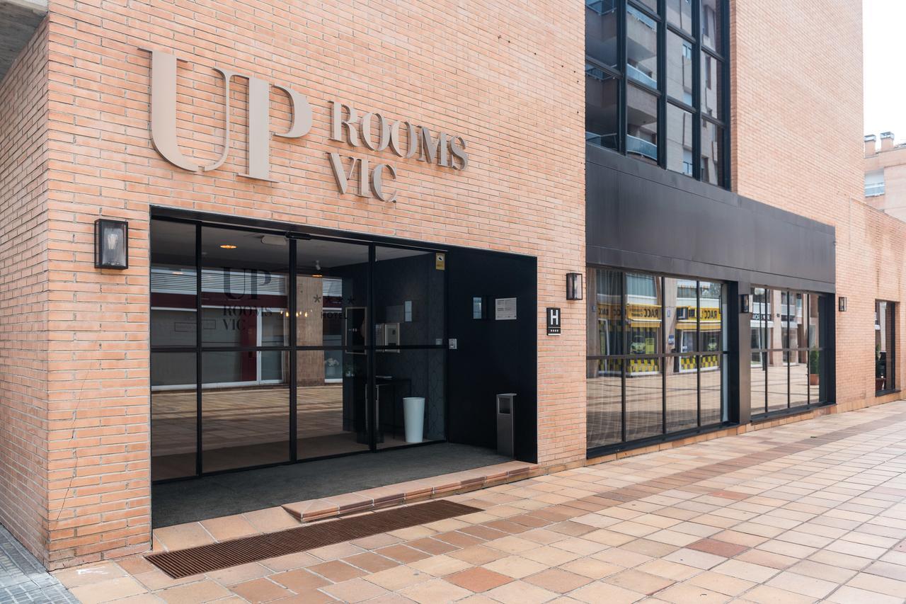Up Rooms Vic Hotel Екстериор снимка